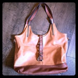 Black Rivet leather tan and brown purse